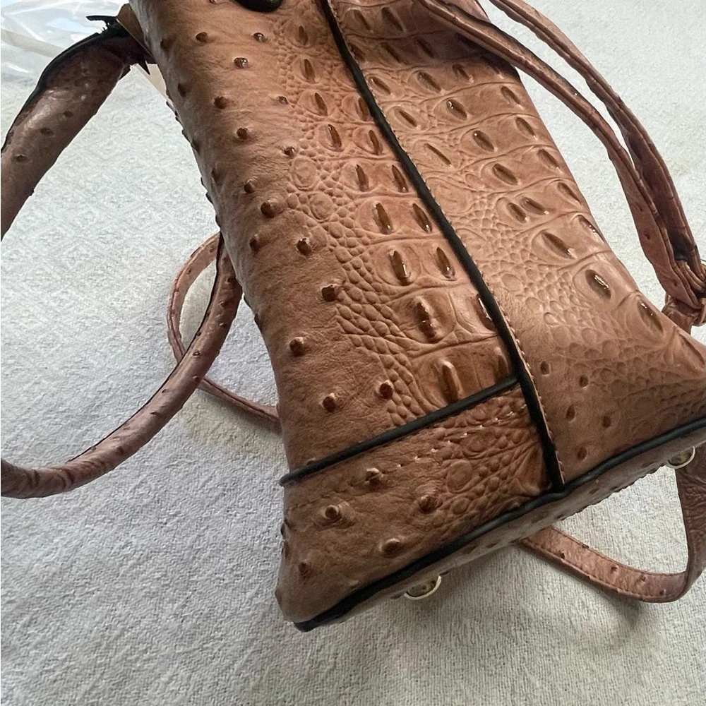 Elegant Caramel & Brown Textured‎ Handbag and Wallet Set. Shoulder